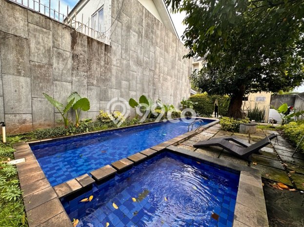 Jual Rumah Luas Megah Dengan View Cantik di Pondok Labu, Jakarta Selatan Jual Rumah Luas Megah Dengan View Cantik di Pondok Labu, Jakarta Selatan
