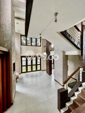 Dijual Rumah Mewah Megah Dengan View Cantik di Cinere, Jakarta Selatan Dijual Rumah Mewah Megah Dengan View Cantik di Cinere, Jakarta Selatan