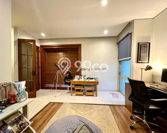 Rumah Eksklusif Siap Huni LT 258m2 di Cilandak, Jakarta Selatan Rumah Eksklusif Siap Huni LT 258m2 di Cilandak, Jakarta Selatan