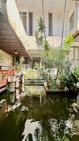 Rumah Elit LB 350m2 Siap Pakai Desain Elegan di patra kuningan, Jakarta Selatan Rumah Elit LB 350m2 Siap Pakai Desain Elegan di patra kuningan, Jakarta Selatan