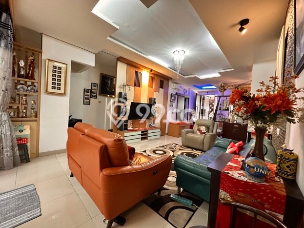Jual Rumah Luas Megah Dengan View Cantik di Pondok Labu, Jakarta Selatan Jual Rumah Luas Megah Dengan View Cantik di Pondok Labu, Jakarta Selatan
