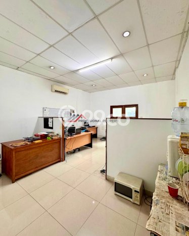 Unit Komersial Dijual di Jakarta Selatan LT 67m2 & LB 294m2 Unit Komersial Dijual di Jakarta Selatan LT 67m2 & LB 294m2
