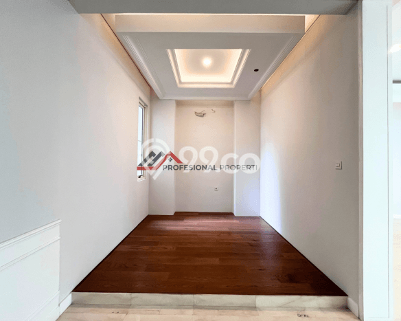 Rumah Elit Modern Tanpa Renovasi di Lebak Bulus Jakarta Selatan Rumah Elit Modern Tanpa Renovasi di Lebak Bulus Jakarta Selatan