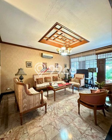 Hunian Mewah Siap Huni LT 401m2 di Kebayoran Baru, Jakarta Selatan Hunian Mewah Siap Huni LT 401m2 di Kebayoran Baru, Jakarta Selatan