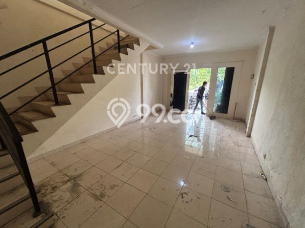 Disewakan! Rumah 1 Kamar Tidur &
2 Kamar Mandi di Jababeka, Bekasi Disewakan! Rumah 1 Kamar Tidur &
2 Kamar Mandi di Jababeka, Bekasi