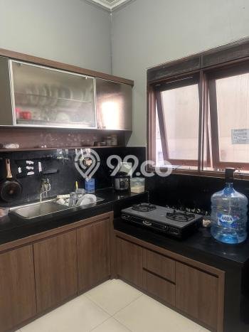Jarang Ada! Rumah Kontrakan 4 Kamar Bagus Siap Huni Singgasana Jarang Ada! Rumah Kontrakan 4 Kamar Bagus Siap Huni Singgasana