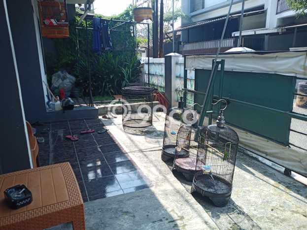 Rumah Modern 3 Kamar LT 144m2 di Taman Kopo Indah Rumah Modern 3 Kamar LT 144m2 di Taman Kopo Indah