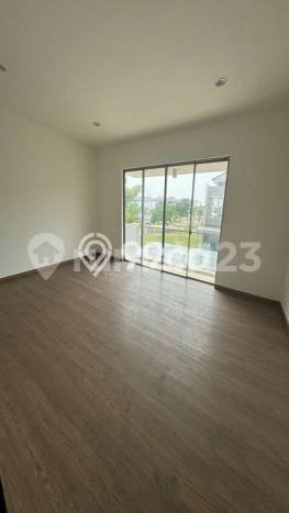 For Sale! Luxury House LT 240m2 Desain Elegan di Pantai Indah Kapuk For Sale! Luxury House LT 240m2 Desain Elegan di Pantai Indah Kapuk