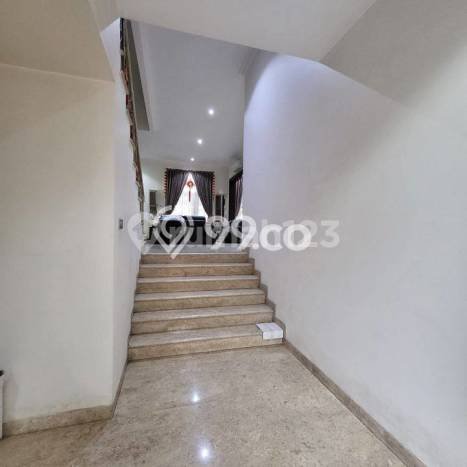 For Sale! Luxury House LT 230m2 Desain Elegan di Pantai Indah Kapuk For Sale! Luxury House LT 230m2 Desain Elegan di Pantai Indah Kapuk