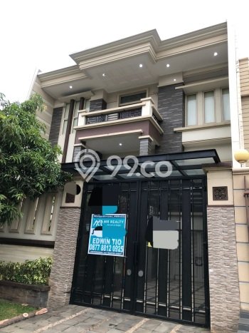 Disewakan! Rumah 5 Kamar Tidur &
5 Kamar Mandi di Pantai Indah Kapuk, Jakarta Utara Disewakan! Rumah 5 Kamar Tidur &
5 Kamar Mandi di Pantai Indah Kapuk, Jakarta Utara