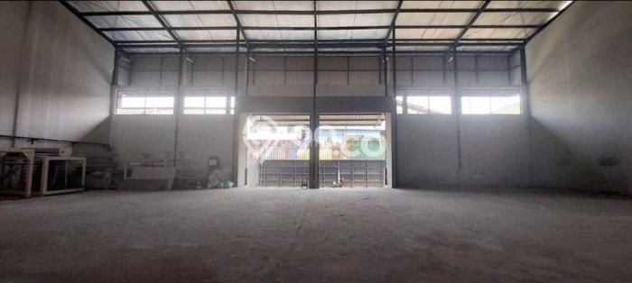 Unit Gudang Disewa Lokasi Penjaringan, Jakarta Utara Spesifikasi Luas Bangunan 2000m2 Unit Gudang Disewa Lokasi Penjaringan, Jakarta Utara Spesifikasi Luas Bangunan 2000m2