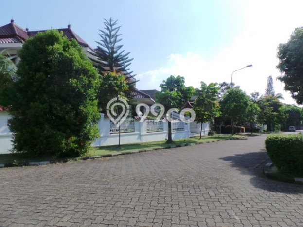 Hunian Elit LB 300m2 Siap Pakai Desain Elegan di Cinere, Jakarta Selatan Hunian Elit LB 300m2 Siap Pakai Desain Elegan di Cinere, Jakarta Selatan