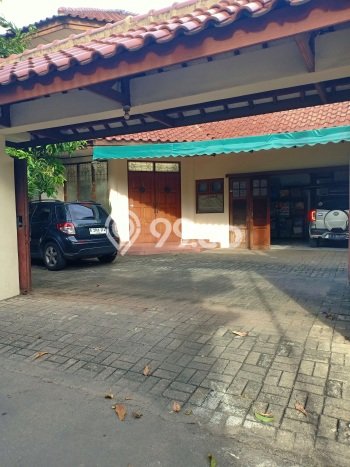 Rumah Mewah LB 275m2 Siap Pakai Desain Elegan di Cipete, Jakarta Selatan Rumah Mewah LB 275m2 Siap Pakai Desain Elegan di Cipete, Jakarta Selatan