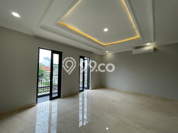 Rumah Elit LB 227m2 Siap Huni Desain Elegan di Mampang, Jakarta Selatan Rumah Elit LB 227m2 Siap Huni Desain Elegan di Mampang, Jakarta Selatan