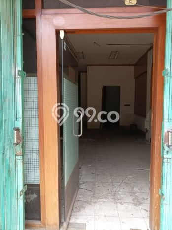 Ruko Bagus Dijual LB 240m2 Lokasi Strategis Jakarta Selatan Area Cocok untuk Bisnis Ruko Bagus Dijual LB 240m2 Lokasi Strategis Jakarta Selatan Area Cocok untuk Bisnis