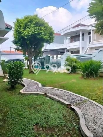 Rumah Mewah LB 311m2 Siap Pakai Desain Elegan di Pondok Kelapa, Jakarta Timur Rumah Mewah LB 311m2 Siap Pakai Desain Elegan di Pondok Kelapa, Jakarta Timur