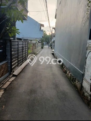 Dijual Hunian Rumah Terawat 3 Kamar di Pondok Kelapa, Jakarta Timur Dijual Hunian Rumah Terawat 3 Kamar di Pondok Kelapa, Jakarta Timur