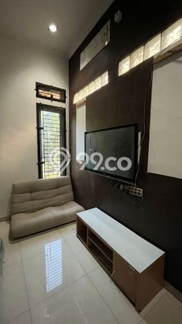 For Sale Rumah 5 Kamar Lokasi Strategis Bagus dan Strategis di Duren Sawit For Sale Rumah 5 Kamar Lokasi Strategis Bagus dan Strategis di Duren Sawit