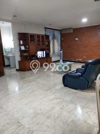 Rumah Elit Modern Siap Huni di Meruya Jakarta Barat Rumah Elit Modern Siap Huni di Meruya Jakarta Barat
