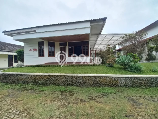 For Sale Rumah 3 Kamar Lokasi Ideal Nyaman dan Strategis di Cipanas For Sale Rumah 3 Kamar Lokasi Ideal Nyaman dan Strategis di Cipanas