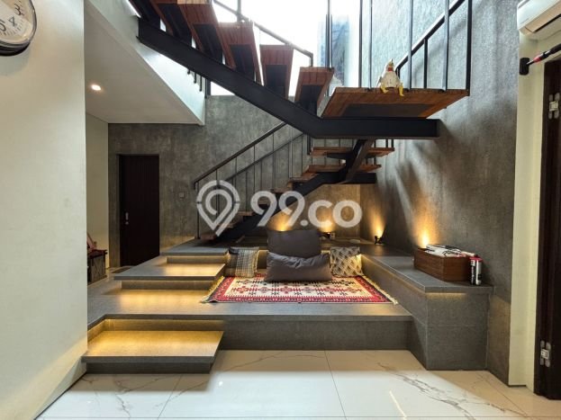 Rumah Elit LB 254m2 Siap Huni Desain Elegan di Bintaro, Tangerang Selatan Rumah Elit LB 254m2 Siap Huni Desain Elegan di Bintaro, Tangerang Selatan