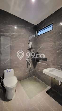 Jual Rumah Luas Megah Dengan View Cantik di Sektor 9-Bintaro, Tangerang Selatan Jual Rumah Luas Megah Dengan View Cantik di Sektor 9-Bintaro, Tangerang Selatan