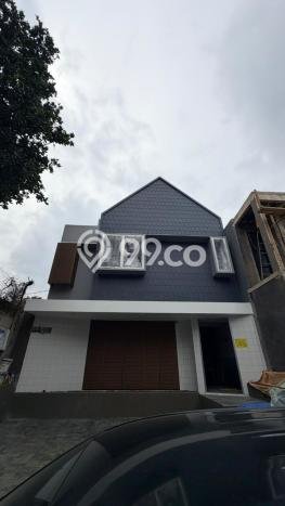 Rumah Luxury Modern Siap Huni di Bintaro Tangerang Selatan Rumah Luxury Modern Siap Huni di Bintaro Tangerang Selatan