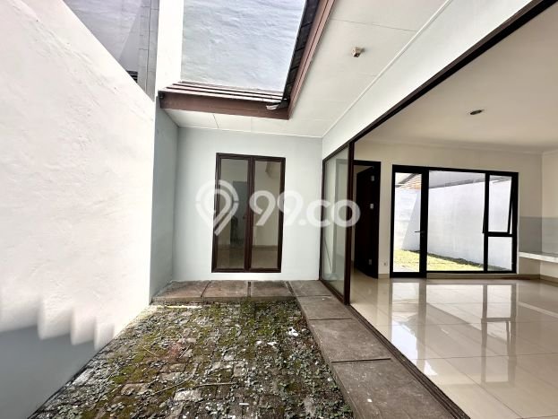 Rumah Luxury di Tangerang Strategis Kondisi Terawat Rumah Luxury di Tangerang Strategis Kondisi Terawat