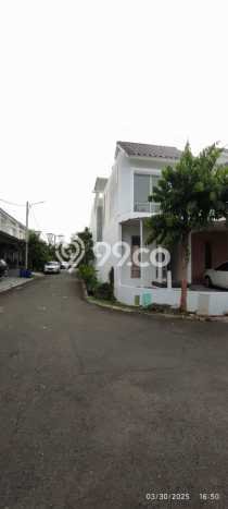 SPECIAL PRICE! Rumah area Gading Serpong, 3 KT, Akses Mudah Fasilitas Umum, Luas 96m² LB 90m² SPECIAL PRICE! Rumah area Gading Serpong, 3 KT, Akses Mudah Fasilitas Umum, Luas 96m² LB 90m²
