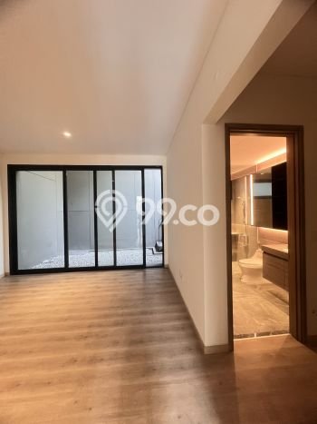 Ready to Use! Luxury House LT 276m2 Desain Modern di BSD Ready to Use! Luxury House LT 276m2 Desain Modern di BSD