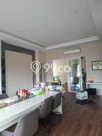 Dijual Rumah Mewah Elegan Dengan View Cantik di Gading Serpong, Tangerang Dijual Rumah Mewah Elegan Dengan View Cantik di Gading Serpong, Tangerang