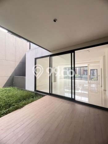 Ready to Use! Luxury House LT 276m2 Desain Modern di BSD Ready to Use! Luxury House LT 276m2 Desain Modern di BSD