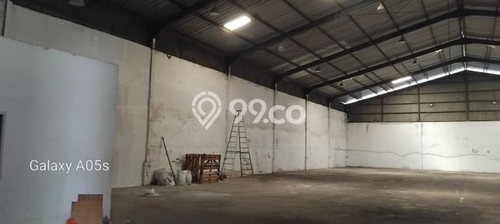 Unit Gudang Disewa Lokasi Cakung, Jakarta Timur Spesifikasi Luas Bangunan 1365m2 Unit Gudang Disewa Lokasi Cakung, Jakarta Timur Spesifikasi Luas Bangunan 1365m2