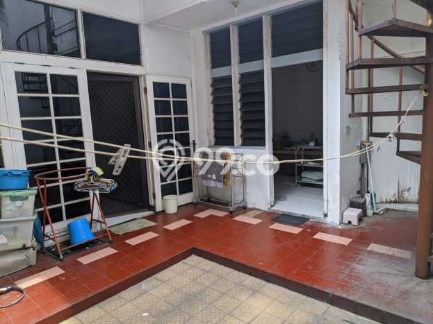 Rumah Strategis Minimalis Lb 160m2 di Rungkut, Surabaya Rumah Strategis Minimalis Lb 160m2 di Rungkut, Surabaya