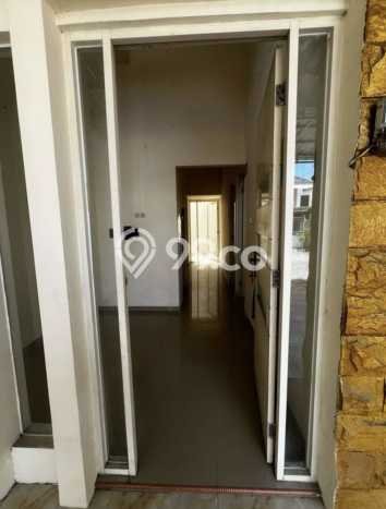 Rumah Modern 2 KT di Menganti Surabaya Unfurnished Rumah Modern 2 KT di Menganti Surabaya Unfurnished