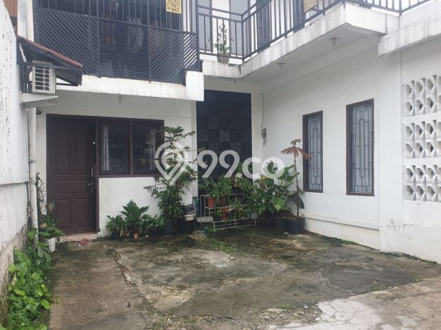 For Sale! Premium House LT 274m2 Desain Elegan di Kebon Sirih For Sale! Premium House LT 274m2 Desain Elegan di Kebon Sirih