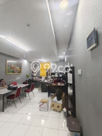 Unit Ruko Dijual di Tanah Abang Jakarta Pusat Luas Tanah 98m2, Luas Bangunan 180m2 Unit Ruko Dijual di Tanah Abang Jakarta Pusat Luas Tanah 98m2, Luas Bangunan 180m2