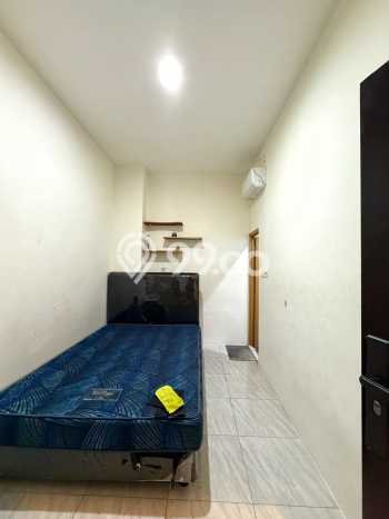 Kost Dijual di Tomang dengan 110 KT dan Luas 2240m2 Kost Dijual di Tomang dengan 110 KT dan Luas 2240m2