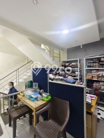 Unit Ruko Dijual di Tanah Abang Jakarta Pusat Luas Tanah 98m2, Luas Bangunan 180m2 Unit Ruko Dijual di Tanah Abang Jakarta Pusat Luas Tanah 98m2, Luas Bangunan 180m2