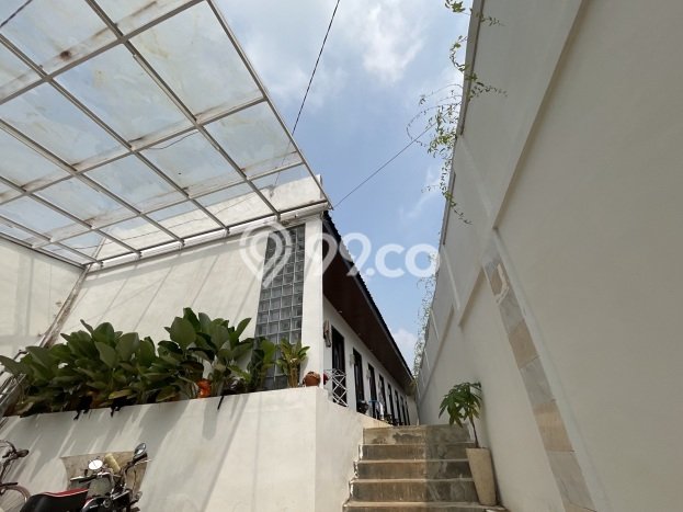 Kost Dijual di Pleburan dengan 9 KT dan Luas 175m2 Kost Dijual di Pleburan dengan 9 KT dan Luas 175m2