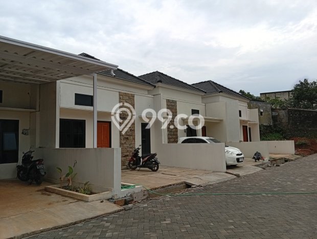 Rumah Sederhana Dijual Lokasi Banyumanik 2 Kamar dengan LT 70m2 Rumah Sederhana Dijual Lokasi Banyumanik 2 Kamar dengan LT 70m2