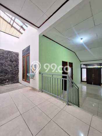 Rumah Modern Minimalis 4 KT Bisa Langsung Pindah di Ciputat Rumah Modern Minimalis 4 KT Bisa Langsung Pindah di Ciputat