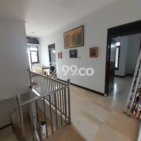 Rumah Modern 5 KT LT 154m2 di Bekasi Kota Rumah Modern 5 KT LT 154m2 di Bekasi Kota