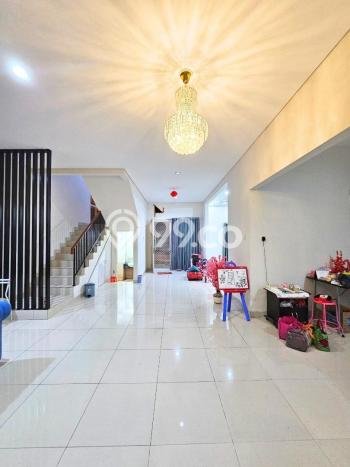 Hunian Elit LB 300m2 Siap Pakai Desain Elegan di Harapan Indah, Bekasi Hunian Elit LB 300m2 Siap Pakai Desain Elegan di Harapan Indah, Bekasi