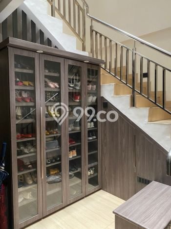 Siap Huni Rumah Mewah 4 Kamar di Kelapa Gading Dekat ke Mana Pun Siap Huni Rumah Mewah 4 Kamar di Kelapa Gading Dekat ke Mana Pun