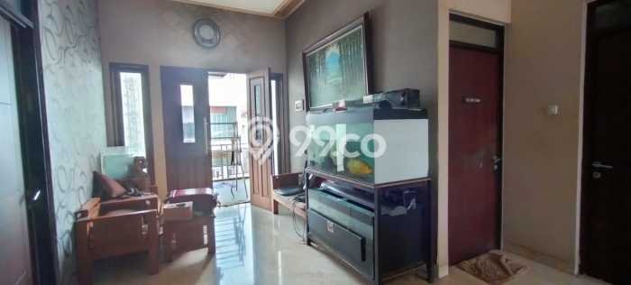 Siap Huni Rumah Mewah 5 Kamar di Kelapa Gading Dekat ke Mana Pun Siap Huni Rumah Mewah 5 Kamar di Kelapa Gading Dekat ke Mana Pun