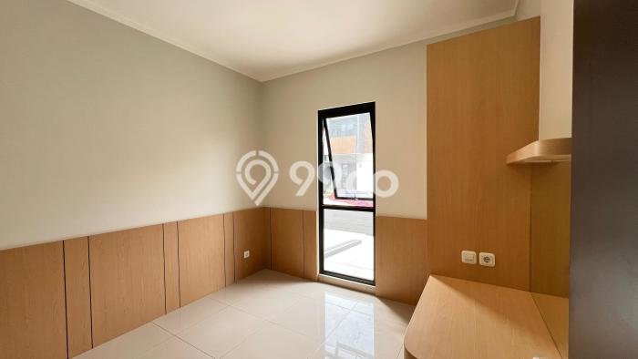 Rumah Minimalis 3 KT di Summarecon Crown Gading Bekasi Full Furnished Rumah Minimalis 3 KT di Summarecon Crown Gading Bekasi Full Furnished