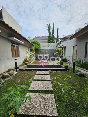 Jual Rumah Mewah Megah Dengan View Eksklusif di Kota Baru Parahyangan, Bandung Jual Rumah Mewah Megah Dengan View Eksklusif di Kota Baru Parahyangan, Bandung