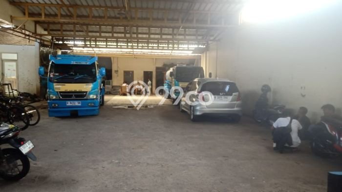 Gudang untuk Disewa di Pusat Bandung Luas Bangunan 400m2 Gudang untuk Disewa di Pusat Bandung Luas Bangunan 400m2