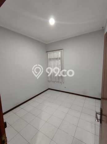 Lokasi terbaik! Rumah siap huni dikontrakkan di Batununggal LB 120m2 Lokasi terbaik! Rumah siap huni dikontrakkan di Batununggal LB 120m2